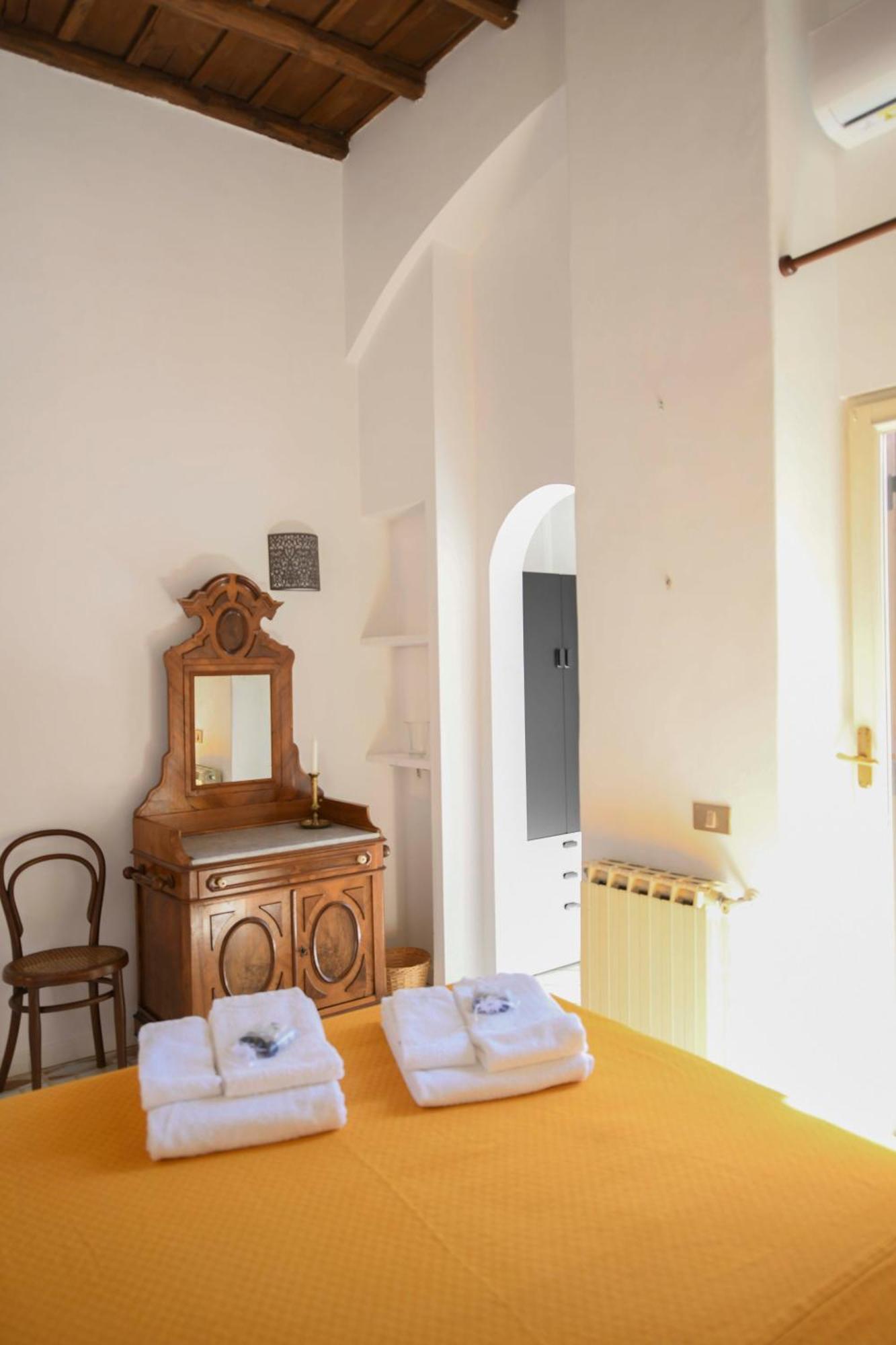 Appartamento Storico Borgo Pio Rome Exterior photo